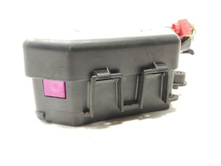 Pojistková skříňka Řídící jednotka BSM 8D1941824 Audi A6 S6 C6 4F 2005