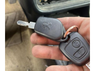 Генератор    Peugeot 406      