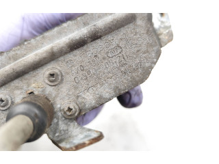 Моторчик стеклоочистителя 0390206211    Volvo S80