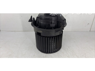 Вентилятор печки 272100975R Dacia Duster