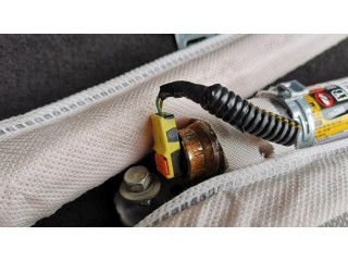 Боковая подушка безопасности 39008397 Opel Astra K