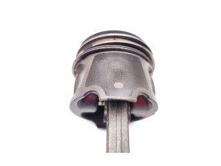 Píst K9K636 Nissan Juke I F15 K9K636