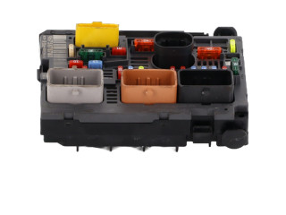 Блок предохранителей 9807029180 Citroen C8