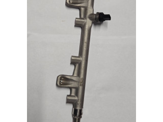 Топливная рампа 06N133317A   Volkswagen Golf VIII  