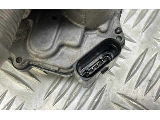 Дроссельная заслонка 03L128063T   Audi Q3 8U