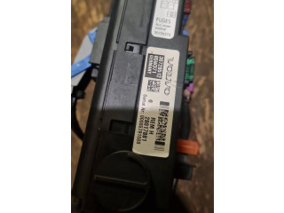 Блок предохранителей 30728512   Volvo XC90    