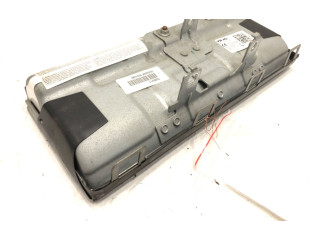 Подушка безопасности для колен 5G1880841C Skoda Octavia Mk3 (5E)