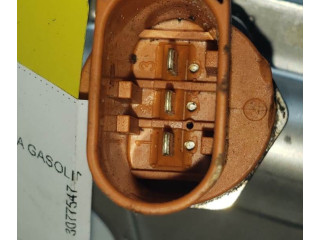 Топливная рампа 06J133317J Audi A5 8T 8F для двигателя CDNC