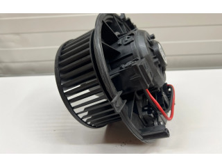 Вентилятор печки    5Q1819021B, 5q0907521c   Audi A3 S3 8V