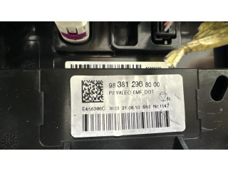 Дисплей    983812968000   Peugeot 2008 II