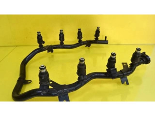 Vstřikovací lišta 1747406 BMW 7 E38 pro benzínový motor 3.5