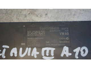 Комфортный модуль 5Q0937084DB Skoda Octavia Mk3 (5E)