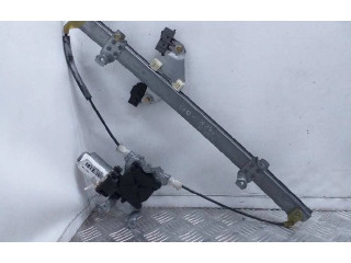 Zámek zadních dveří Nissan Almera Tino 2003