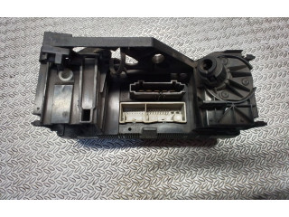 Блок управления климат-контролем    Volkswagen Caddy