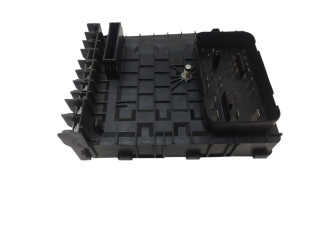 Блок предохранителей 1K0937118, 0948309707 Skoda Yeti (5L)