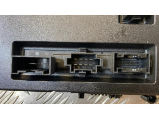 Pojistková skříňka 1695453432, 5DK00872813 Mercedes-Benz A W169 2008