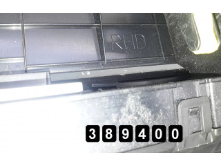 Přístrojová deska Toyota Prius (XW30) 2011