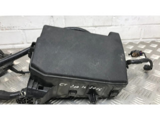 Pojistková skříňka 8264175080, 8266276011 Lexus CT 200H 2016
