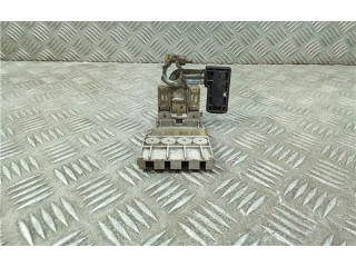 Блок предохранителей 8637A318, 519087902 Mitsubishi Outlander