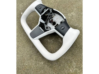 Руль Tesla Model 3 2017 - года 302J