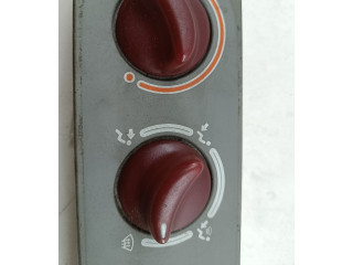 Блок управления климат-контролем 52492882, P392047800 Renault Twingo I