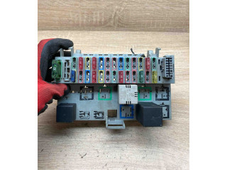 Pojistková skříňka 90464777, 091448292 Opel Corsa B 1993