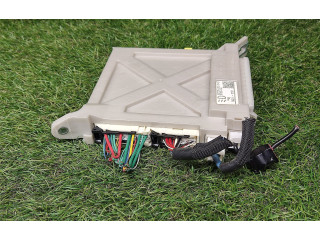 Pojistková skříňka 8273030L40B Lexus GS 250 350 300H 450H 2013