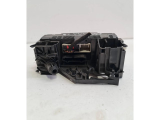 Блок управления климат-контролем    Volkswagen Caddy