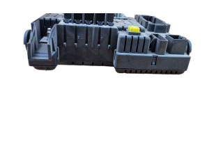 Блок предохранителей 8676391, 12217799 Volvo XC90