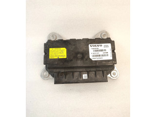 Блок подушек безопасности 32221372   Volvo XC90