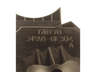 Ручка стеклоочистителей 17D770   Volvo V50