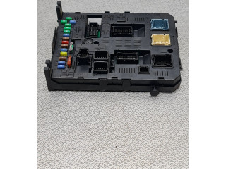 Pojistková skříňka 281164872 Peugeot 3008 2010