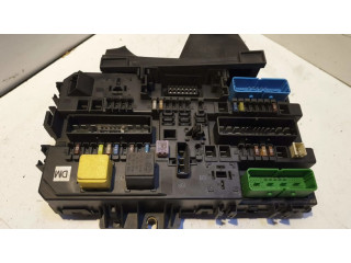 Блок предохранителей 9128576, 9162084   Volvo S70  V70  V70 XC    