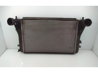 Интеркулер 1K0145803S Skoda Superb B6 (3T)