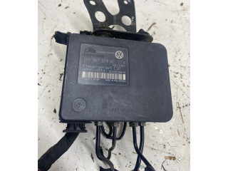 Блок АБС 1K0907379AC, 1GU0C13H18 Volkswagen Touran I 2003 - 2010 года