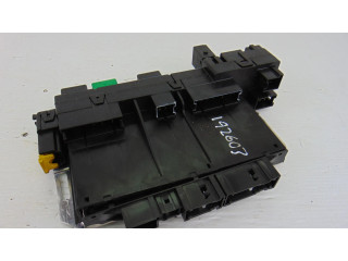 Pojistková skříňka A2305450932 Mercedes-Benz SLK AMG R171 2001