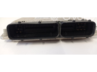 Блок управления двигателя 8N0906018A   Audi TT Mk1