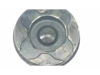 Píst 1455691, 1111AA Ford Focus pro naftový motor 1.6