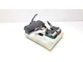 Блок предохранителей 31412970, 98HL143720040AAB Volvo S60