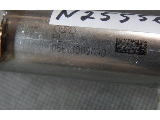 Vstřikovací lišta 06E130090AD   Audi A8 S8 D4 4H     
