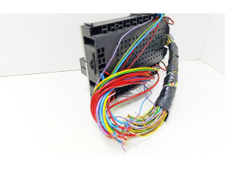 Блок предохранителей 9441586 Volvo S80