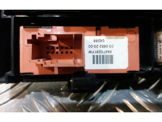 Блок управления климат-контролем 96573328   Citroen Berlingo