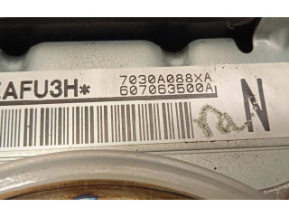 Подушка безопасности водителя 7030A088XA Mitsubishi Outlander