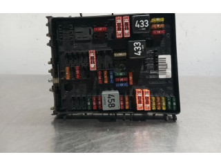 Блок предохранителей 1K0937124H Audi A3 S3 8P