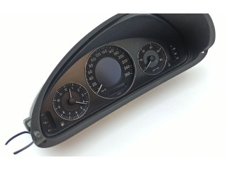 Přístrojová deska Mercedes-Benz CLK A209 C209 2004 A2095407111, 110080282