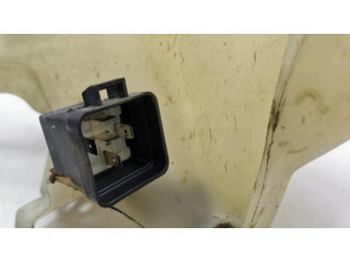 Бачок оконной жидкости