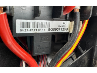 Pojistková skříňka 5Q0937125B, 1643622 Volkswagen PASSAT B8 2016