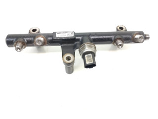 Топливная рампа 9681909680, 9814383880   Peugeot Expert   для двигателя RH02