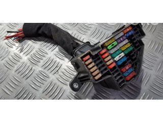 Блок предохранителей 2062374493 Volkswagen Golf Plus