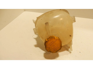 Расширительный бачок охлаждающей жидкости